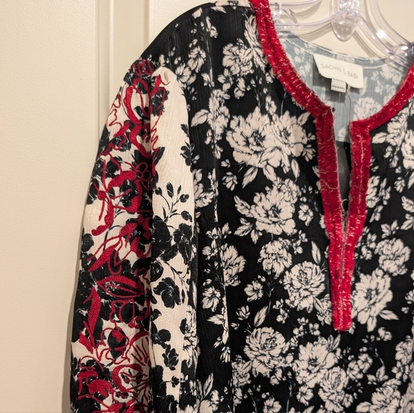Sachin + Babi Chelsea Blouse Floral Black and White Long Sleeve Blouse XS - Picture 3 of 6